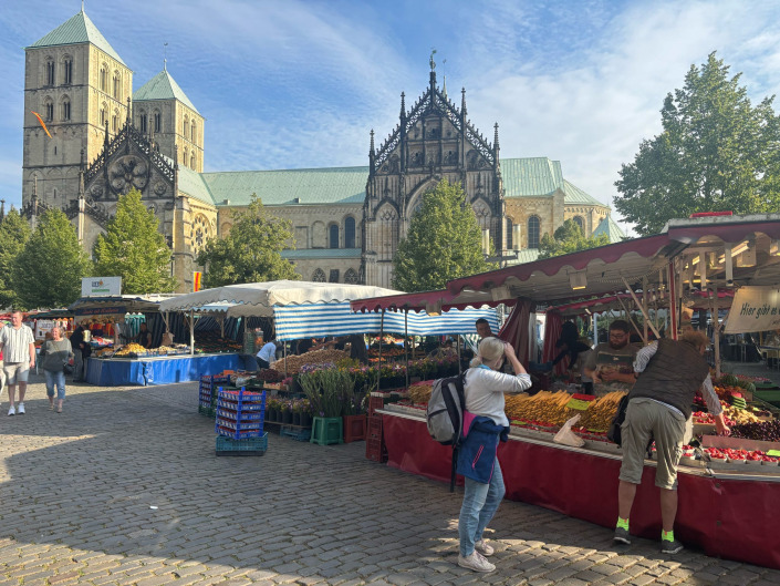 Markt auf dem Domplatz